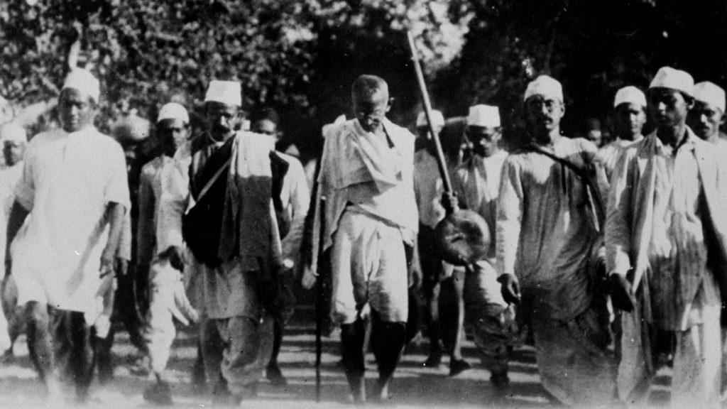 mahatma gandhi salt march essay